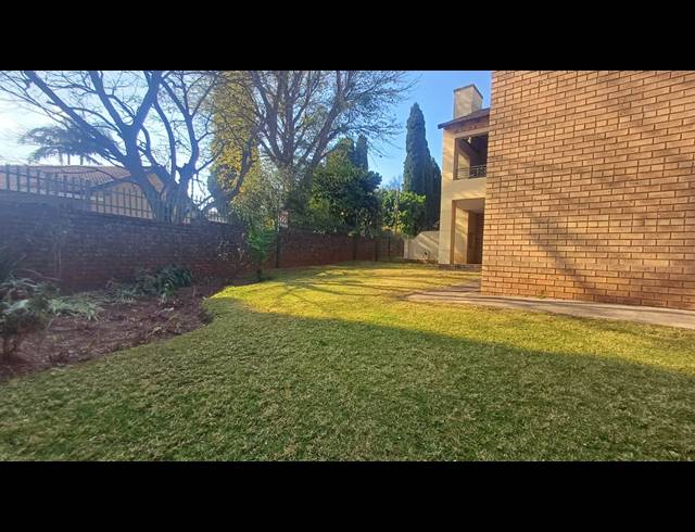 3 BEDROOM APARTMENT FOR SALE IN DIE HOEWES